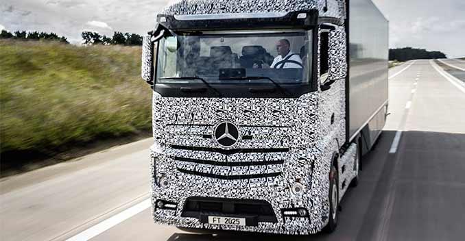 Daimler to Introduce Autonomous Trucks by 2025