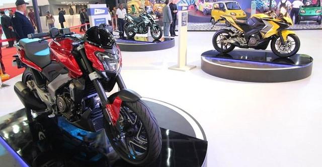 Bajaj Auto has been on a launching spree of late, with the most recent one being the AS200 and AS150. Very soon, we'll see the 150NS followed by two performance sport bikes - RS400 and CS400 - both of which were showcased at the 2014 Delhi Auto Expo in concept forms.