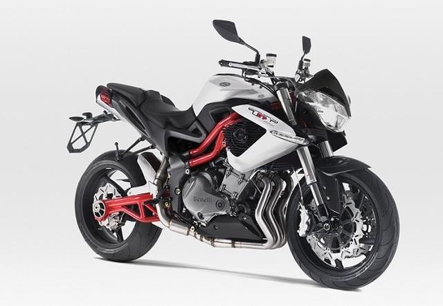 DSK Motowheels today announced that they will launch the Benelli bikes which have already been showcased in India on the 19th of March. The bookings for the bikes will begin from the 10th of the same month and plans to launch three more super bikes from this Italian partners' stable by end of the year.