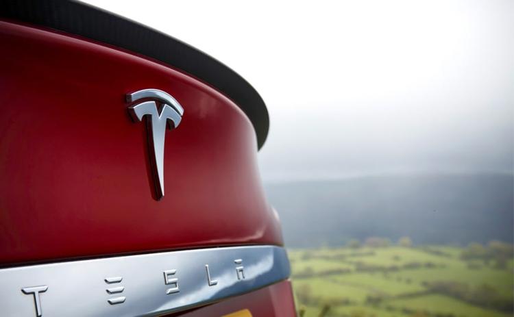 Tesla Delays The Unveiling Of Model Y