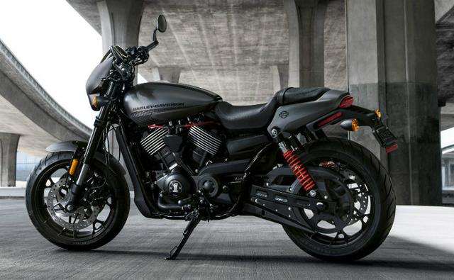 With bookings open at outlets pan-India, and test rides to commence from April this year, here is a close look at the new Harley-Davidson Street Rod.