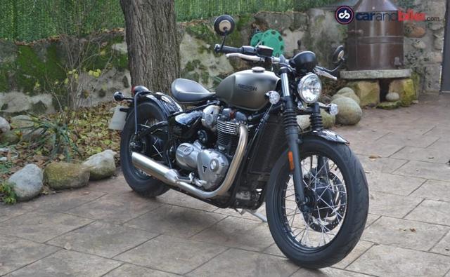 Triumph has launched the Bonneville Bobber in India at a price of Rs. 9.09 lakh. Let us take you through the beauty that is the Triumph Bonneville Bobber. It is Triumph's idea of a factory custom iteration of a bobber motorcycle, which takes inspiration from the bare-bones bobber motorcycles of the 1940s. The Bonneville Bobber uses the same engine as the one on the Bonneville T120 but in a different state of tune. Also, the Bonneville Bobber comes high on features with ride-by-wire, two riding modes, adjustable single-pan seat and an adjustable instrumentation console too.