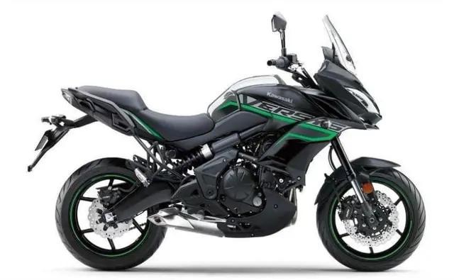 India Kawasaki Motor (IKM) has launched the 2019 edition of the Versys 650 in the country right in time for the festive season. The  2019 Kawasaki Versys 650 is priced at Rs. 6.69 lakh (ex-showroom), same as the current model on sale while there are no mechanical changes either on the new model year. What's new though is the paint scheme on the middleweight tourer with new black and green highlights for the front and rear section, while the fuel tank is finished in grey. The announcement comes just days after the Suzuki V-Strom 650 XT and the SWM Superdual adventure motorcycle were launched in India.