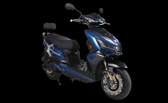 Gurugram-based electric two-wheeler maker Okinawa Autotech has announced that it had received 450 bookings for the upcoming Okinawa i-Praise electric scooter. The company has bagged the number of bookings in just 15 days with a strong demand from Tier II and Tier III cities. Bookings for the i-Praise commenced last month across the company's 200-odd dealerships pan India. Okinawa has received bookings from Pune, Bangalore, Ahmedabad, Bhopal, Nasik, Dehradun, Chandigarh, Ambala, Vishakhapatnam, as well as Mysore, Bulandshahar, Gorakhpur, Warangal, Trichy, Trissur among other cities. The new Okinawa i-Praise is scheduled to go on sale later this month and will come with a detachable lithium-ion battery as one of its major feature highlights.