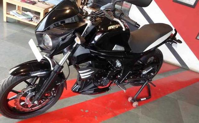 The Mahindra Mojo 300 is all set to go back on sale, albeit with the addition of ABS. In fact, the dual-channel ABS-equipped version has started arriving at dealerships and the model sports a number of mechanical changes too apart from the much-needed safety feature. Bookings for the Mojo 300 ABS have commenced at the company's outlets across the country while the launch is scheduled for later this month. The Mojo 300 ABS will also be the only variant to be on sale now, with the XT and UT versions effectively discontinued.