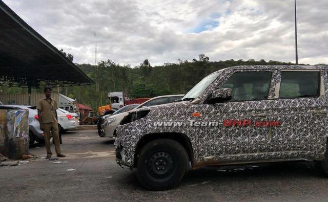 An early prototype model of the 2020 Mahindra TUV300 Plus SUV has been recently spotted testing in India. Caught on the camera somewhere around Chennai, the test mule was heavily covered in camouflage and was also seen with temporary headlamps and bumper, which indicates the SUV is set to get an all-new face.