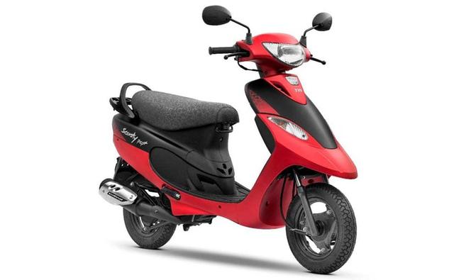 One of the more popular offerings in its segment, the TVS Scooty Pep+ Matte Edition has been introduced in India to celebrate 25 years of the scooter brand. The Scooty Pep+ matte edition is priced at Rs. 44,764 (ex-showroom, Delhi), which is at a premium of Rs. 1500 over the standard version. For the extra money that you spend, the matte edition offers two new colours - Coral matte and Aqua matte - along with a new 3D emblem, fresh graphics and a textured seat for a refreshing look.