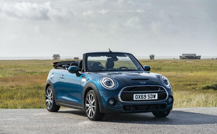 The Mini Convertible Sidewalk Edition comes to India as a Completely Built Unit (CBU) and is limited to just 15 units, making it an exclusive offering.