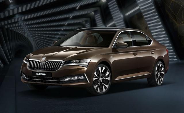 A bunch of leaked photos reveal that the Skoda Superb sedan is all set to get several new features for the 2021 model year. The photos, which appear to be of an internal product presentation reveal that the 2021 Superb will get an updated cabin with a host of smart creature comforts like 360-degree cameras, USB C Type port, a wireless phone charger and more.