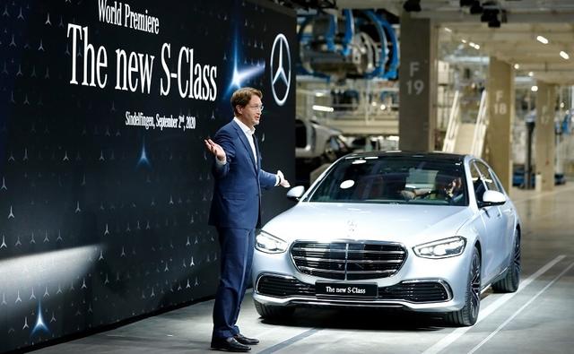 Daimler AG is committed to a COP26 agreement to phase out fossil fuel emitting cars by 2035 in major markets and by 2040 globally, but an all-out ban is not the answer, the company's top executive said.