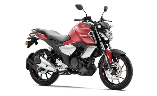The 2021 Yamaha FZ FI now comes with a side-stand engine cut-off switch, a louder exhaust and a weight reduction of 2 kg. The 2021 FZS-FI gets a new matte red colour along with Bluetooth connectivity as standard.