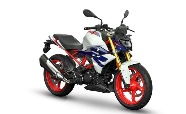 BMW Motorrad has updated the G 310 R and the G 310 GS for 2022 with new colours. Apart from adding new colour schemes and discontinuing a few old ones, the motorcycles stay the same as before.