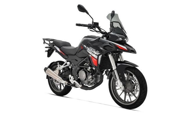 The Benelli TRK 251 is the newest adventure tourer to arrive in India and pre-bookings are now open for Rs. 6,000 with the launch and deliveries in January 2022.