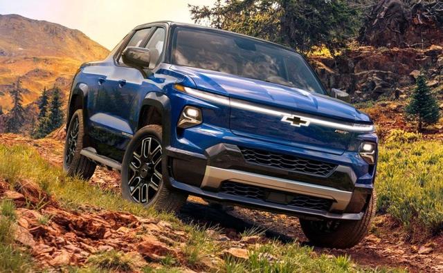 The 2024 Chevrolet Silverado EV is the big electric pickup truck to take on the Ford F-150 Lightning Electric Truck taking the age-old rivalry into the EV space as well.
