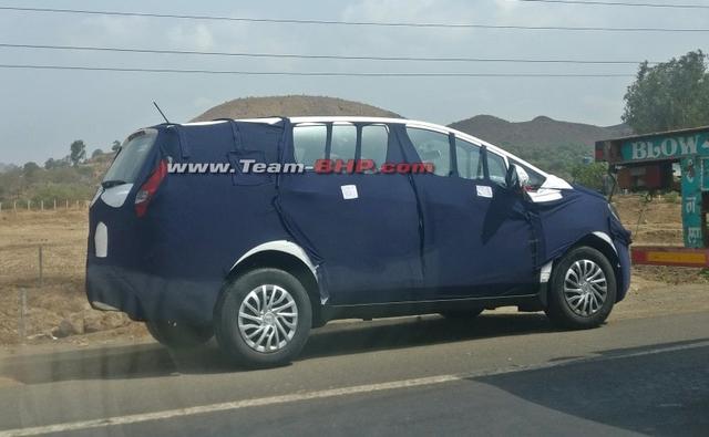 Near-Production Mahindra U321 MPV Spotted With Less Camouflage