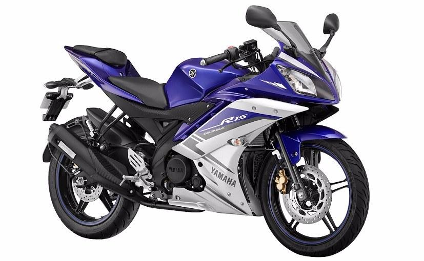 Yamaha Motor India has pulled the plug on the YZF-R15 V2.0 in the country, six months after the YZF-R15 V3.0 went on sale earlier this year. The Yamaha R15 has been one of the most successful motorcycles for the company and the third generation version takes it to a whole new level in terms of performance, design, and technology. With the updated bike offered on sale in India, Yamaha has decided to discontinue the R15 V2.0.