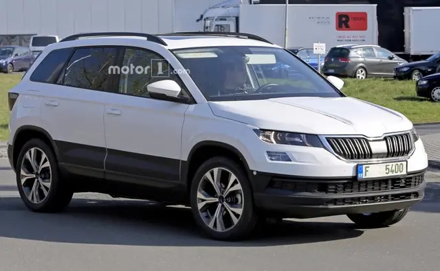The upcoming new-gen Skoda Karoq has been spotted testing ahead of its global debut next month. This is the car that will replace the Yeti