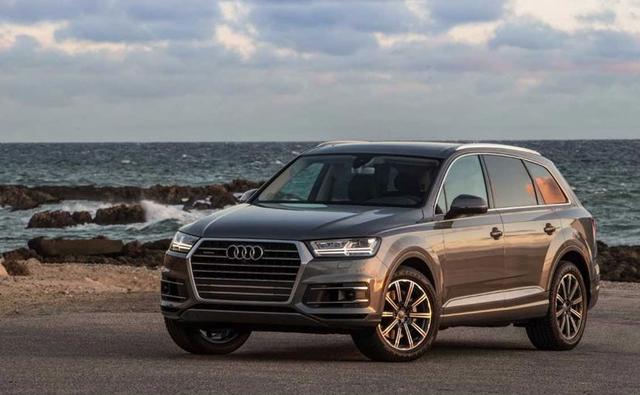 The Audi Q7 Petrol has been launched in India at Rs. 67.76 Lakh (Ex-India). It will have a 2-litre, four cylinder TFSI engine which makes 250 bhp and churns out 370 Nm. The engine is mated to an 8-Speed auto transmission and will have Audi's patented quattro AWD tech. Here are the highlights from the launch event of the new SUV from Audi India.