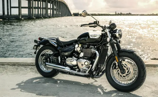 Triumph Motorcycle India has introduced a new version to the Bonneville range in the country today priced a Rs. 11.11 lakh (ex-showroom, India). Catch the highlights from the launch event of the 2018 Triumph Bonneville Speedmaster here.