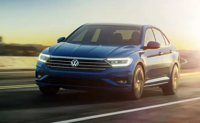 Inside, the Jetta's fully redesigned interior combine's high-tech features, such as, high quality soft-touch materials throughout and new trapezoidal design elements.