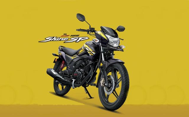 Honda Motorcycle and Scooter India (HMSI) has introduced the Combined Braking System (CBS) on its popular selling CB Shine range. The safety feature will be mandatory on all 125 cc and below two-wheelers from April 1, 2019, onwards, and is now offered on the entry-level variants of the motorcycles. Both the Honda CB Shine and CB Shine SP get CBS on the drum brake variant, while the range-topping disc version continues to be on sale. The Honda CB Shine CBS Drum brake version is priced at Rs. 58,338. The Honda CB Shine SP Drum CBS, meanwhile, is priced at Rs. 64,098 (all prices, ex-showroom Delhi). Both versions are priced at a premium of Rs. 559 over the non-CBS variants.