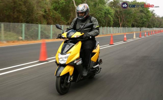 We recently go to ride the flagship scooter from TVS Motor Company, the all-new  TVS NTorq, On paper, the NTorq 125 checks all the right boxes when it comes to performance, features, styling and, of course, technology, but how is to ride exactly? We find out.