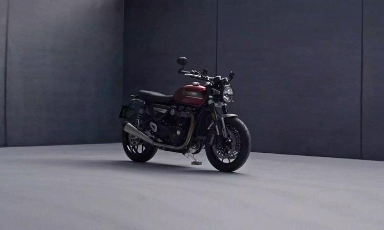 Triumph  Speed Twin Features