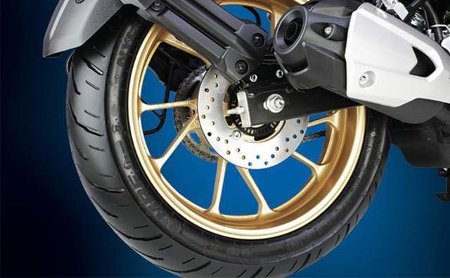 Yamaha Fzs 25 Golden Alloy Wheels