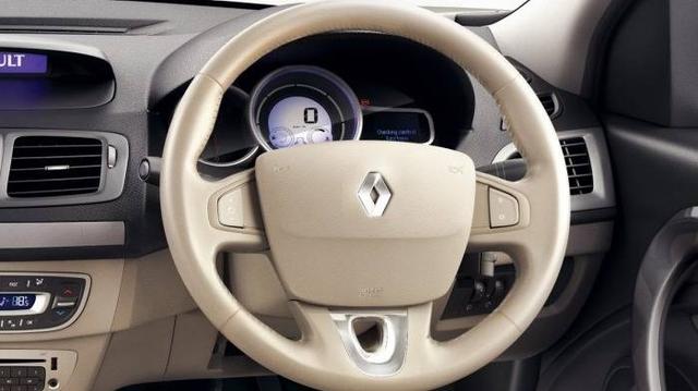 Renault Fluence Steering