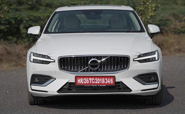 2021 Volvo S60 Front View