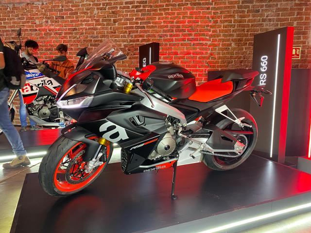 The Aprilia RS 660 supersport is a compact and easy to ride motorcycle in the middleweight category. First launched in India in 2021, the company now hopes to sell more units of the RS 660.