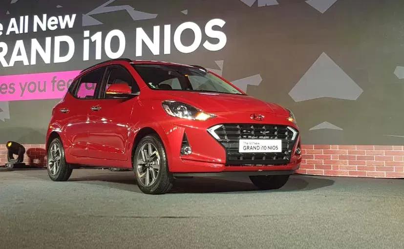 The Hyundai Grand i10 Nios is available in a total of 10 variants including the dual-tone options and there are 6 colours on offer.