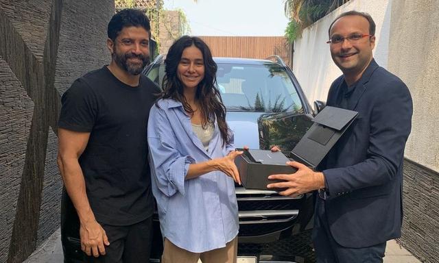 Farhan Akhtar And Shibani Dandekar Take Delivery Of A Brand-New Mercedes Benz GLE