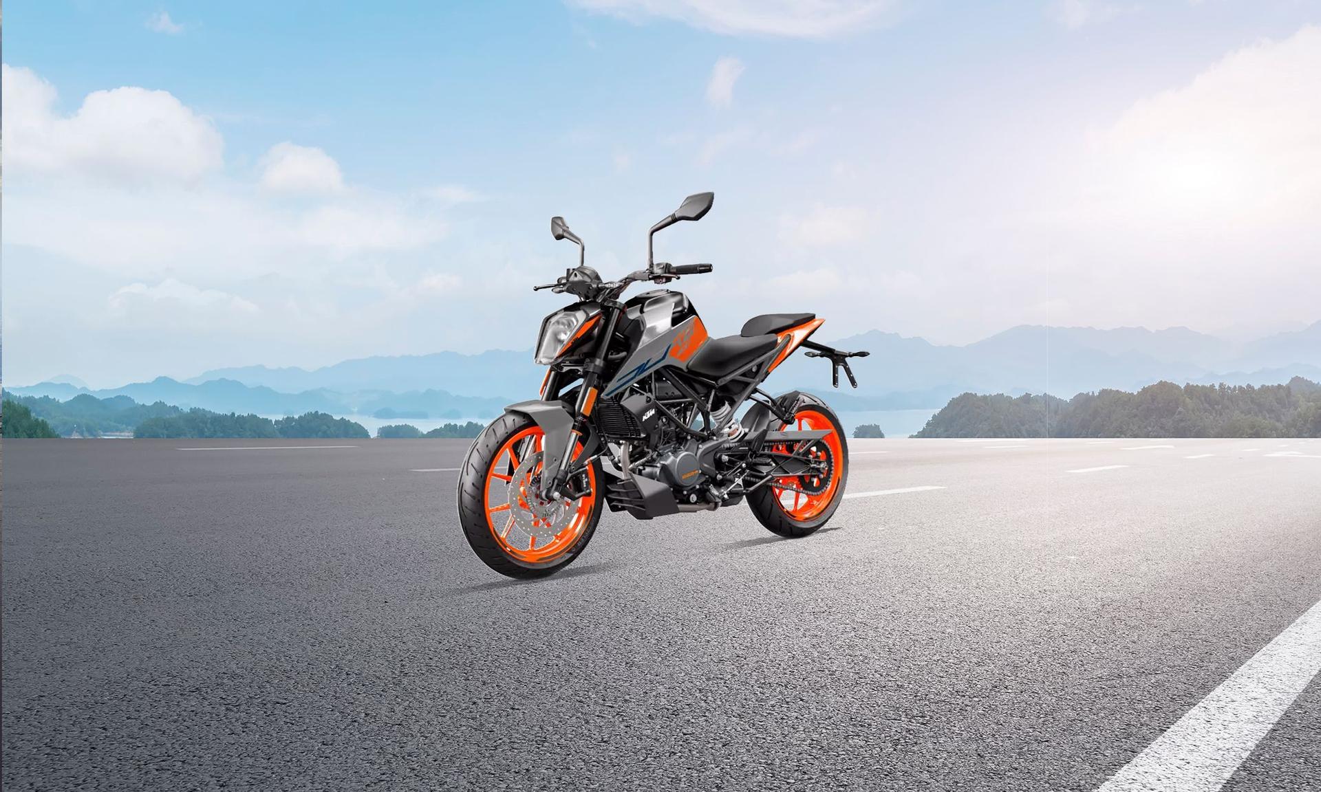 For 2023, KTM has added the same LED headlight as seen on the 390 and 250 Duke models to the 200 Duke.