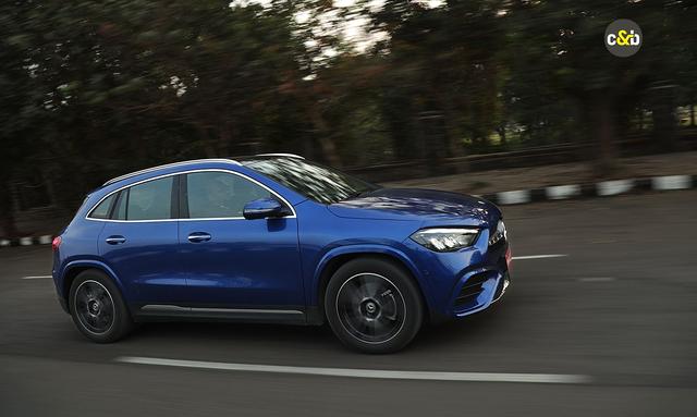 The 2024 Mercedes-Benz GLA gets a refreshed exterior, an updated cabin, and some new tech; frankly, there are a lot of things to talk about. So, let’s get started.
