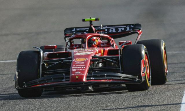 Sainz Leads Ferrari to the Top on Day Two of F1 Testing in Bahrain