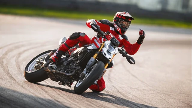 Ducati Hypermotard V2 Unveiled At EICMA 2025 Ducati Hypermotard V2 Unveiled At EICMA 2025