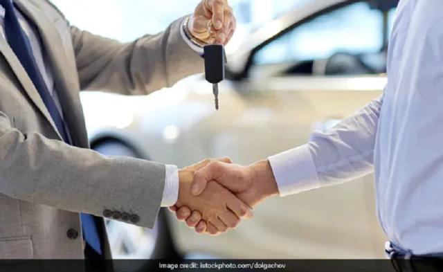 Data shared by the Society of Indian Automobile Manufacturers (SIAM), the total vehicle sales between April 2023 and March 2024 stood at 2,38,53,463, a growth of 12.5 per cent, compared to 2,12,04,846 units sold during the same period in FY 2023. 