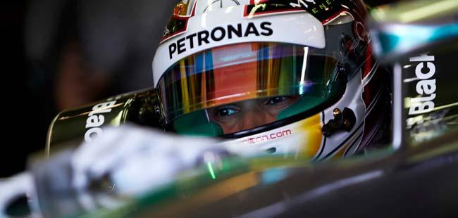 F1: Hamilton Fastest in FP2 while Vettel Conquers Wet FP3 Session