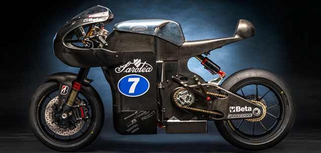 Belgium's oldest motorcycle brand Sarolea is making a return, after a 50-year long hiatus, with an electric cafe racer made from carbon fibre - the SP7. The Sarolea Caf racer introduced itself to the world this past Saturday and will make its racing debut at the Isle of Man TT Zero later this year.