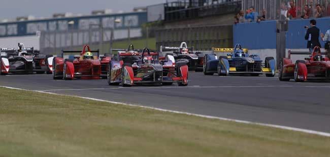 Formula E: Senna and Di Grassi Top Free Practise Sessions in Beijing