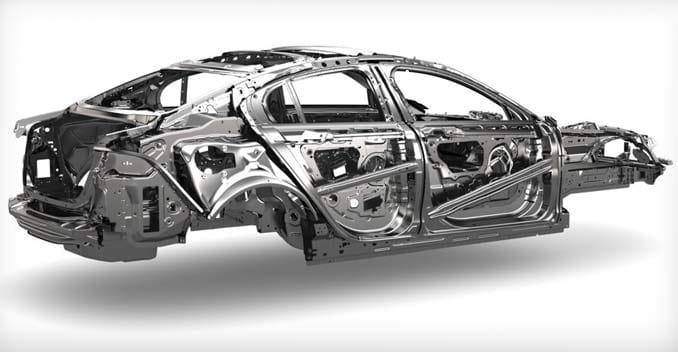 JLR Reveals Details About Jaguar XE's Engine