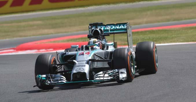 F1: Hamilton Claws Back in FP2 with Alonso Still in Hot Pursuit
