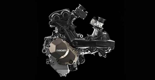 It is the company's first motorcycle engine with variable timing of both, the intake and exhaust camshafts. With DVT (Desmodromic Variable Timing), Ducati has surmounted an engineering void that inflicts current production motorcycle engines.