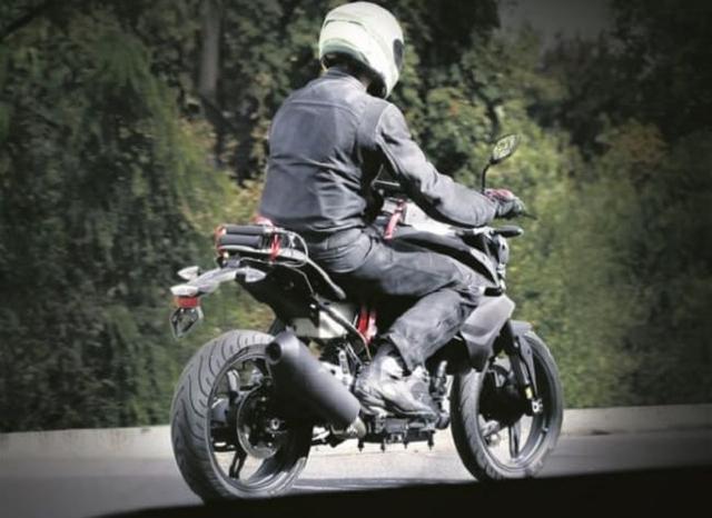 There is no denying that the 200 - 300cc bike segment in India has seen a a lot of growth recently. While commuter segment still continues to fetch most of the volume in the industry, the 200 - 300cc bike segment is also fetching good numbers.