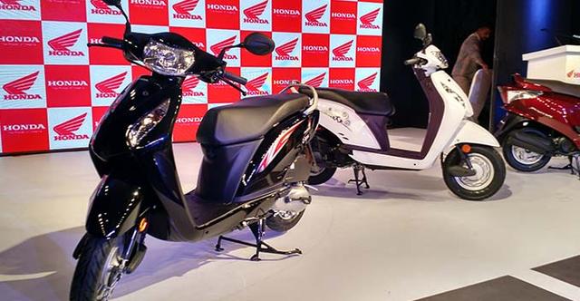 We had already told you about Honda's plan to bring 15 products to India this year and the blitzkrieg started in February - with the Activa 3G. Keeping their promise, the company launched refreshed versions of their 110cc scooters - the Aviator and Activa i - today.