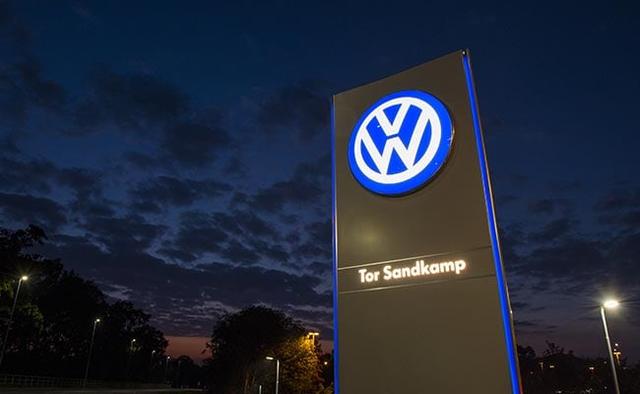 According to Die Welt, the European Commission recently discovered that VW's cheating on emissions tests caused the group to violate consumer laws in 20 countries in the European Union.