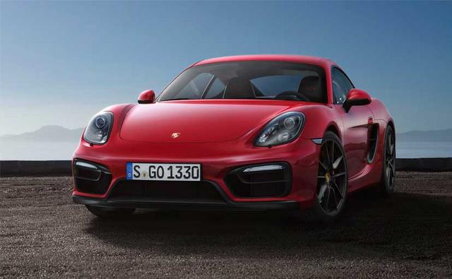 Porsche's 981 Boxter and 981 Cayman models are due a refresh sometime next year and the company has announced that the updated models will bear the 718 moniker. It has also been confirmed that both cars will feature flat-four, turbocharged engines.