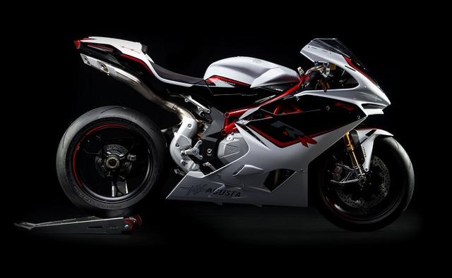 MV Agusta will start operations next month with the launch of its showroom range called Motoroyale, initially in Delhi, Mumbai, Pune and Bangalore and then a few other cities in the coming months. Kinetic, which is bringing in MV Agusta bikes to India, recently shared the details of the upcoming MV Agusta bikes in the Indian market with CarandBike.