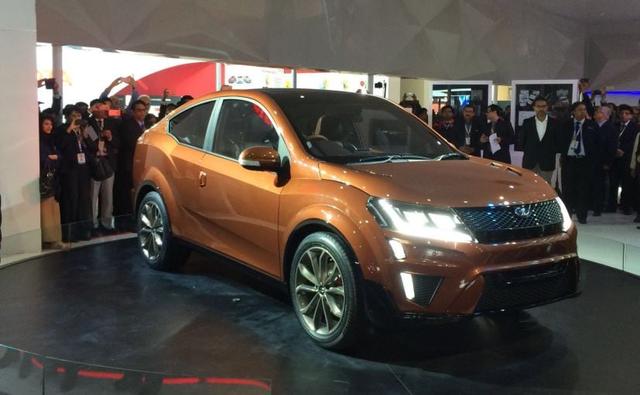 The Mahindra XUV Aero concept, which has been showcased at the 2016 Delhi Auto Expo, has been turning quite a few heads thanks to its good looks and futuristic design.